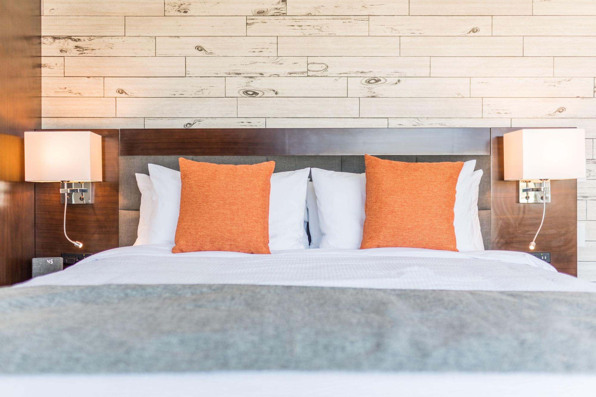 אושנסייד The Fin Hotel, Tapestry Collection By Hilton מראה חיצוני תמונה