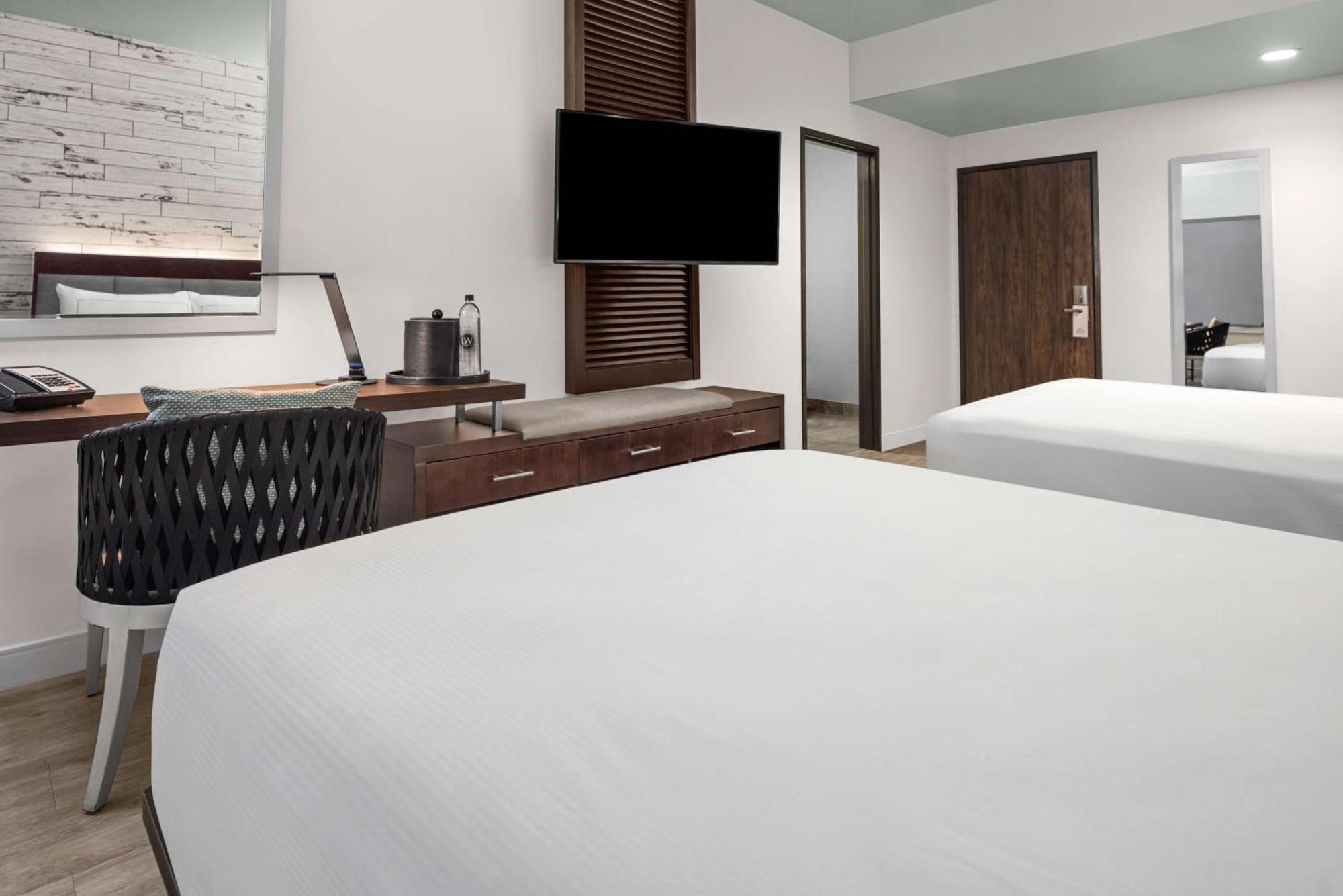אושנסייד The Fin Hotel, Tapestry Collection By Hilton מראה חיצוני תמונה