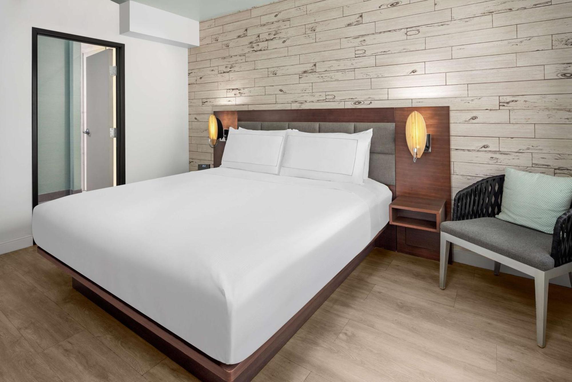 אושנסייד The Fin Hotel, Tapestry Collection By Hilton מראה חיצוני תמונה